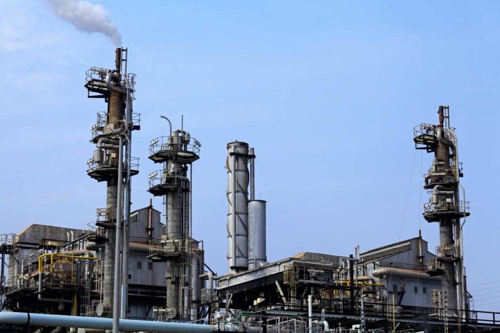 How Do Flue Gas Analyzers Improve Safety and Efficiency in High-Sulfur Natural Gas Processing Plants?