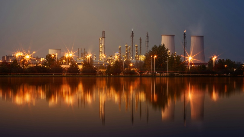 natural gas processing plant